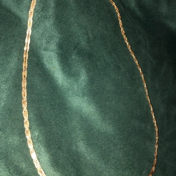 Gold Chain - Picture 2 of 3
